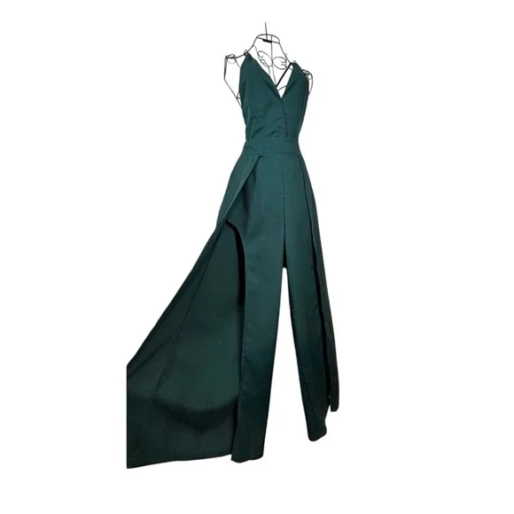 CHICME‎ Green Halter Jumpsuit with Flared High Leg Split Size M - Picture 4 of 12
